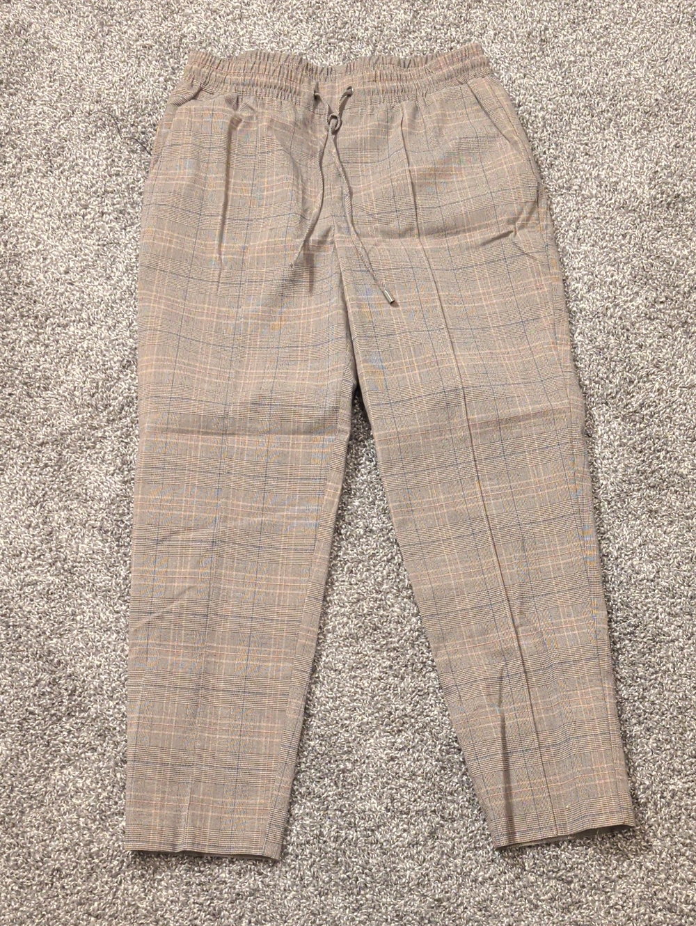 Nine West tan plaid high waisted joggers